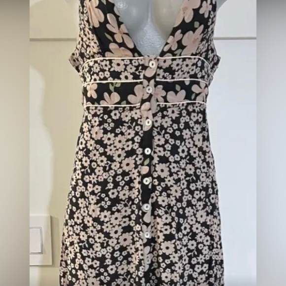 NWOT FREE PEOPLE BLACK FLORAL DEWBERRY MAXI DRESS  Size XS - Picture 3 of 10